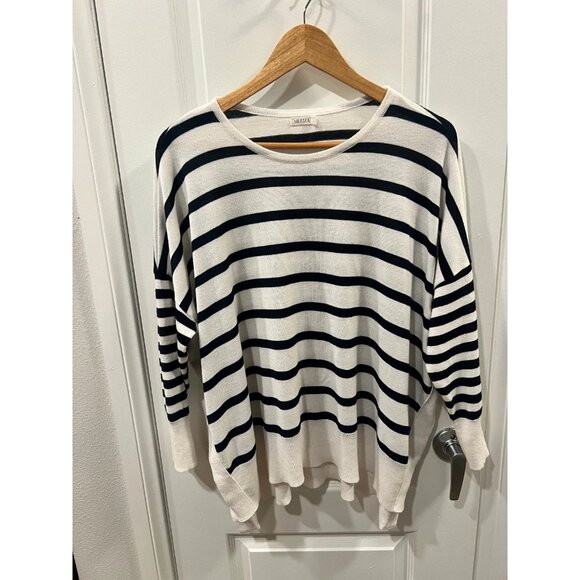Mersea Amour Sweater One Size OS Navy Stripe Heart - Picture 2 of 9